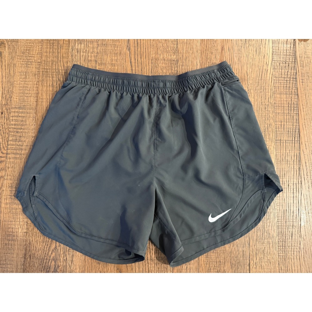 Nike Dri-FIT Women's M  Running Shorts Gray Liner Pocket 3 Inch Inseam